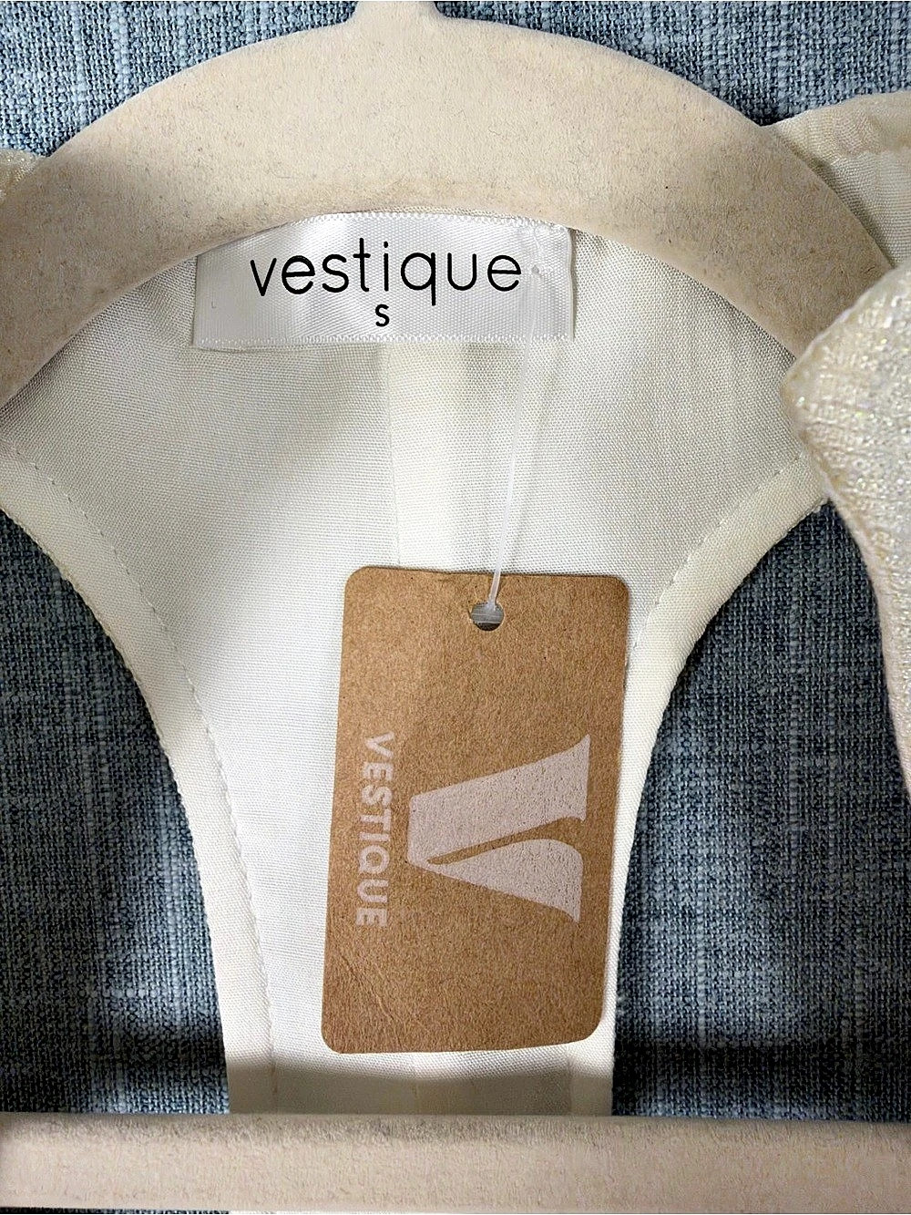 Vestique Racerback Tank Top in White Size Small NWT - Picture 3 of 5